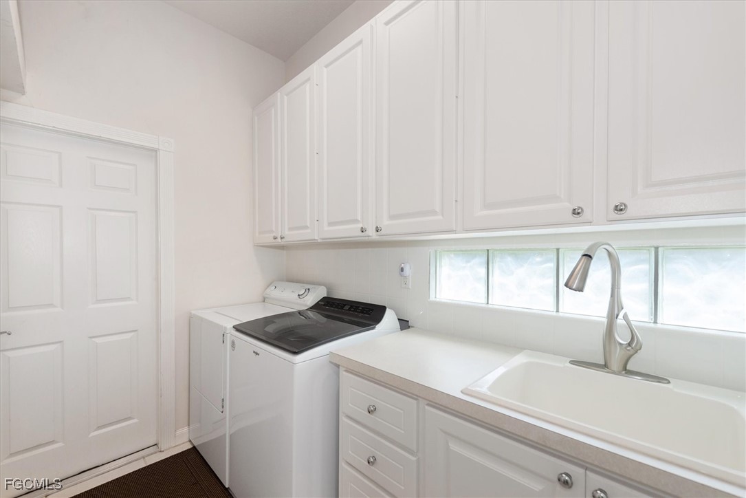 4017 Trinidad Way Naples, FL 34119 - Photo 33 of 43