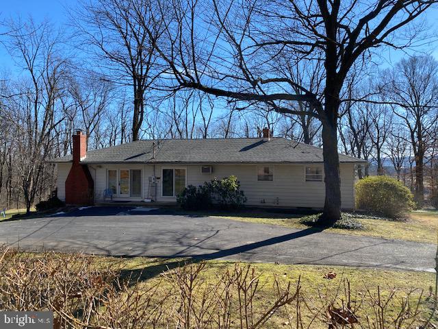 32 Lamms Mill Road Wernersville, PA 19565 - Photo 1 of 23 Gallery Image 1