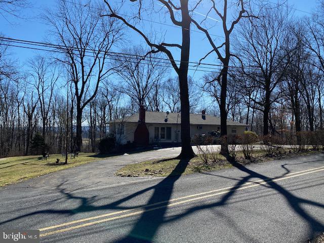 32 Lamms Mill Road Wernersville, PA 19565 - Photo 9 of 23 Gallery Image 9