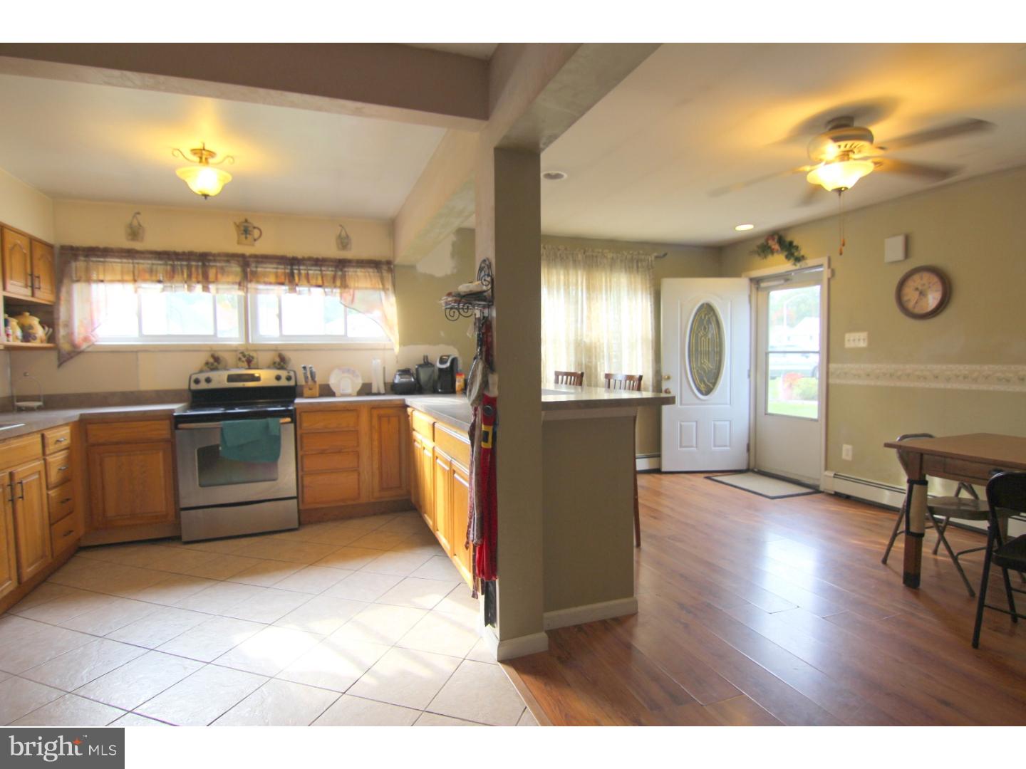 6 Rustleaf Lane Levittown, PA 19055 - Photo 7 of 15 Kitchen