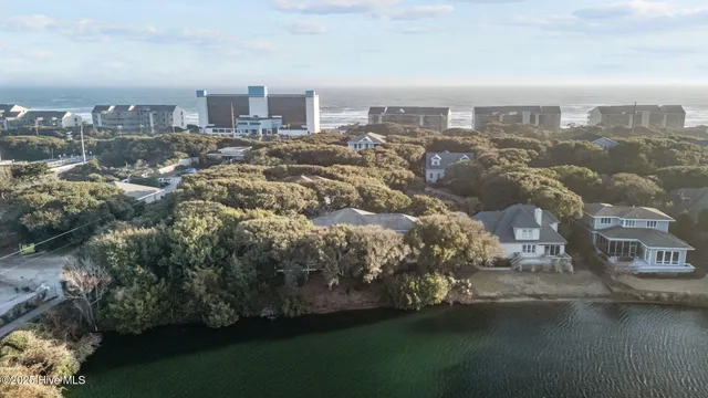 $910,000 | 518 Egret Lake Drive, Pine Knoll Shores, NC 28512