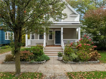 $925,000 | 32 Glendale Avenue, Providence, RI 02906