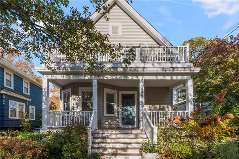 $925,000 | 32 Glendale Avenue, Providence, RI 02906