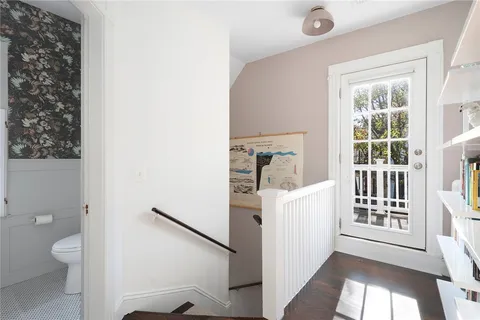 $925,000 | 32 Glendale Avenue, Providence, RI 02906