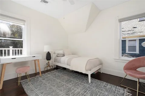 $925,000 | 32 Glendale Avenue, Providence, RI 02906