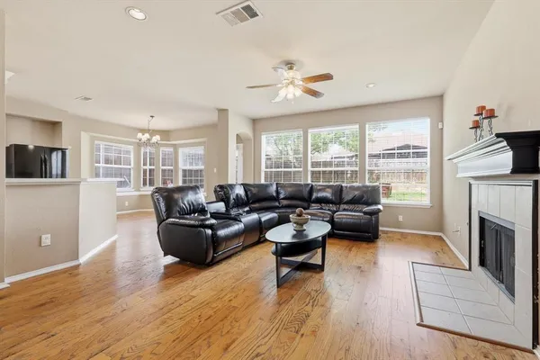 $425,000 | 3509 Marquette Drive, Denton, TX 76210