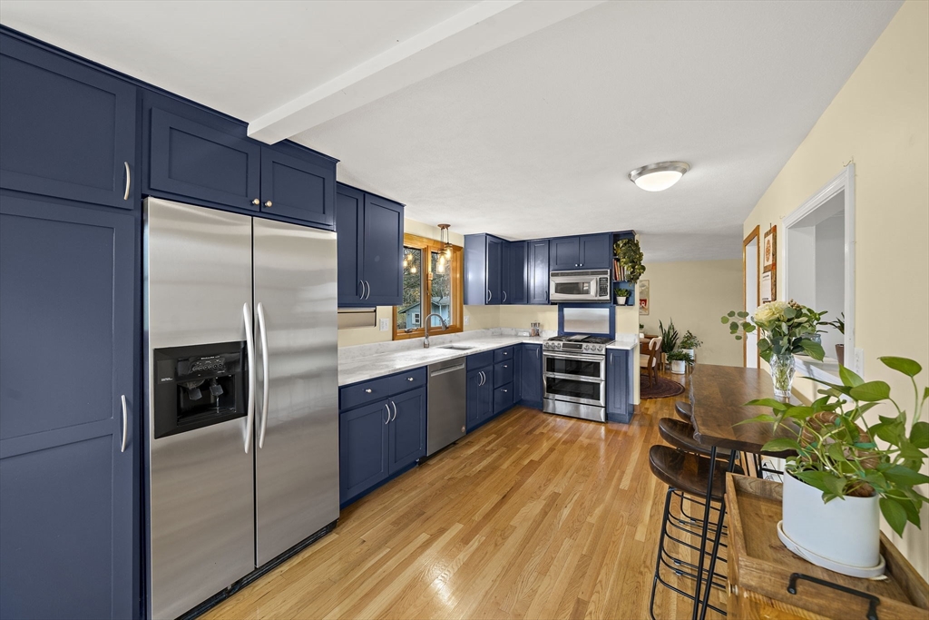 23 John Swift Road Acton, MA 01720 - Photo 5 of 38