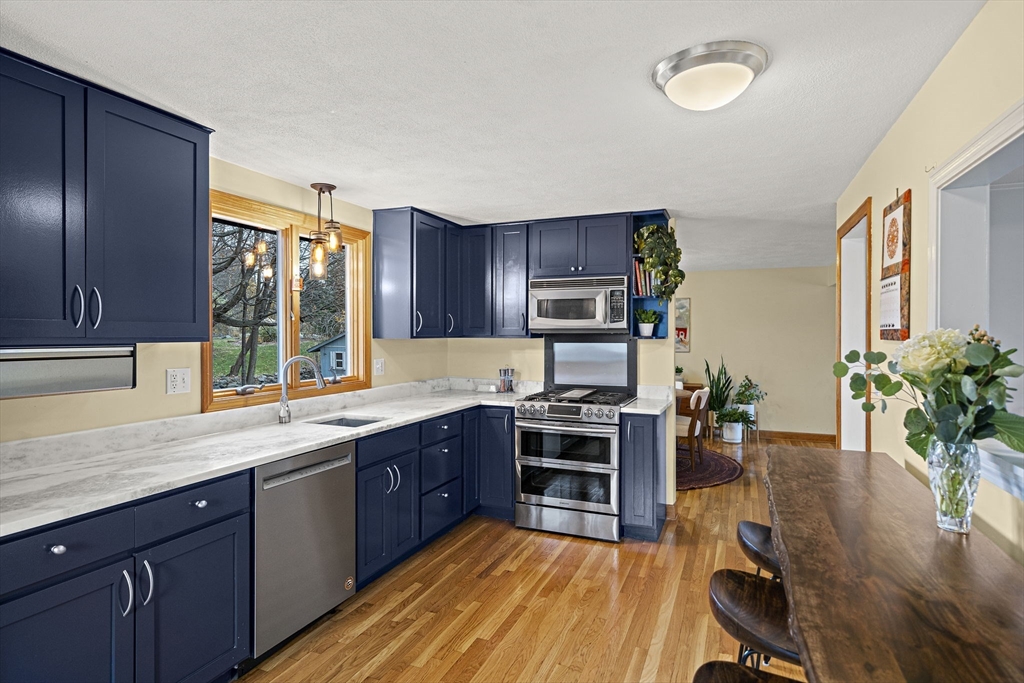 23 John Swift Road Acton, MA 01720 - Photo 6 of 38