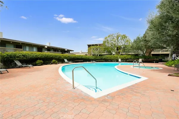 $2,700 | 6542 Ocean Crest Drive, Unit D305, Rancho Palos Verdes, CA 90275