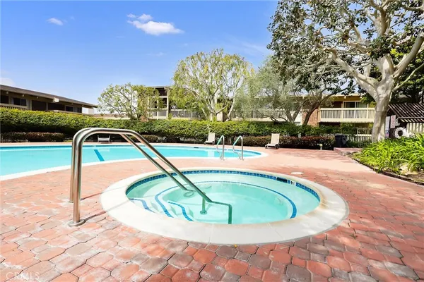 $2,700 | 6542 Ocean Crest Drive, Unit D305, Rancho Palos Verdes, CA 90275