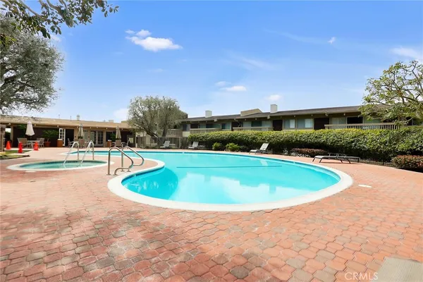 $2,700 | 6542 Ocean Crest Drive, Unit D305, Rancho Palos Verdes, CA 90275