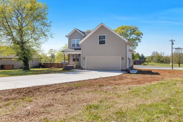 $424,900 | 98 Country Club Boulevard, Russellville, KY 42276