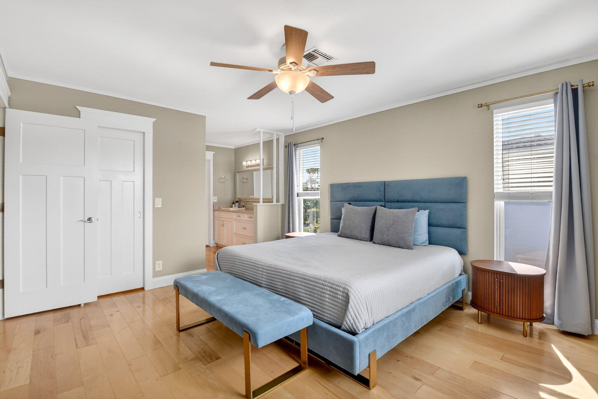 1411 Southwest 27th Avenue, Unit 201 Delray Beach, FL 33445 - Photo 19 of 48 35-web-or-mls-DSC_2977