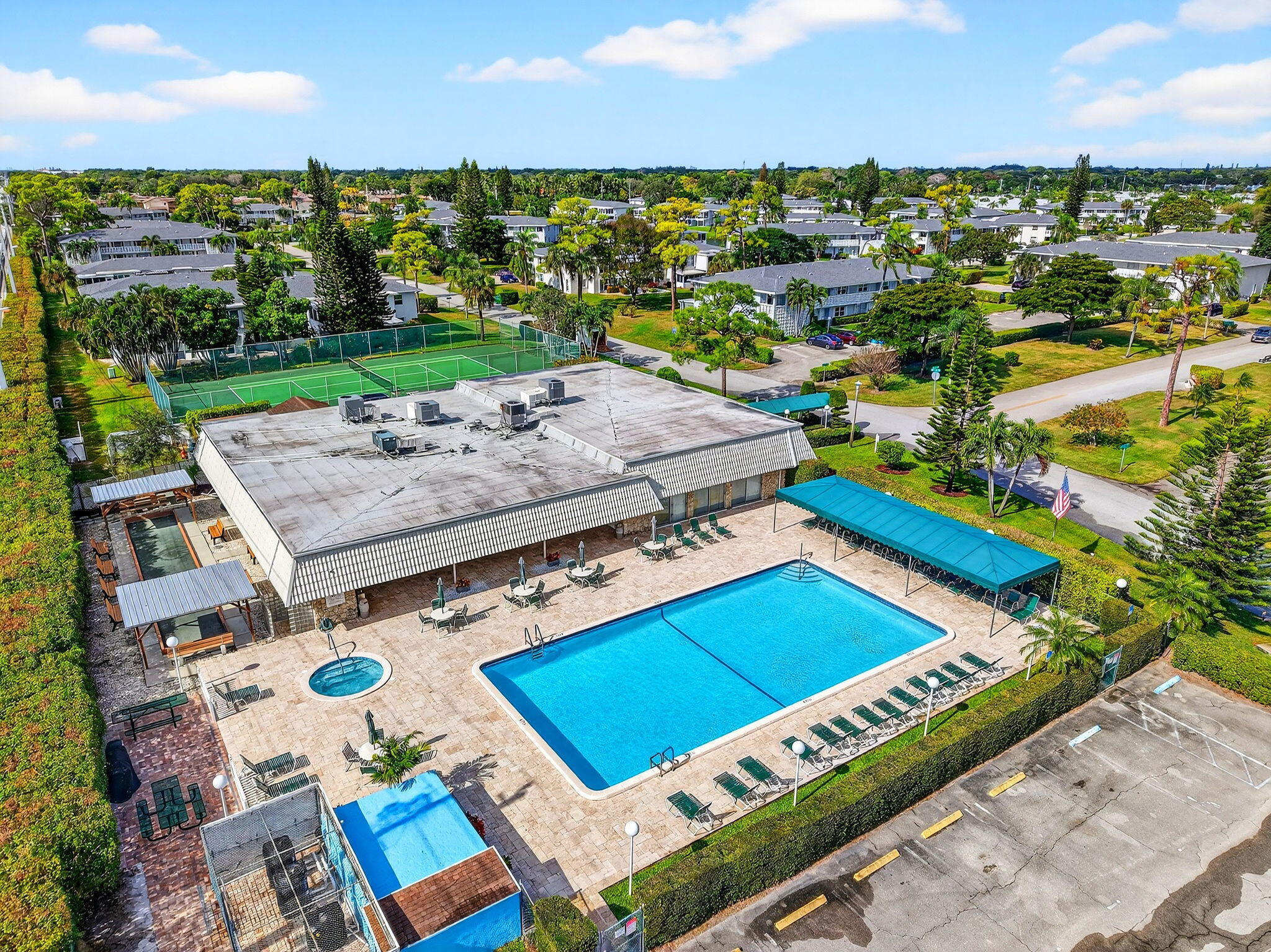 1411 Southwest 27th Avenue, Unit 201 Delray Beach, FL 33445 - Photo 37 of 48 55-web-or-mls-DJI_20251208114354_0405_D