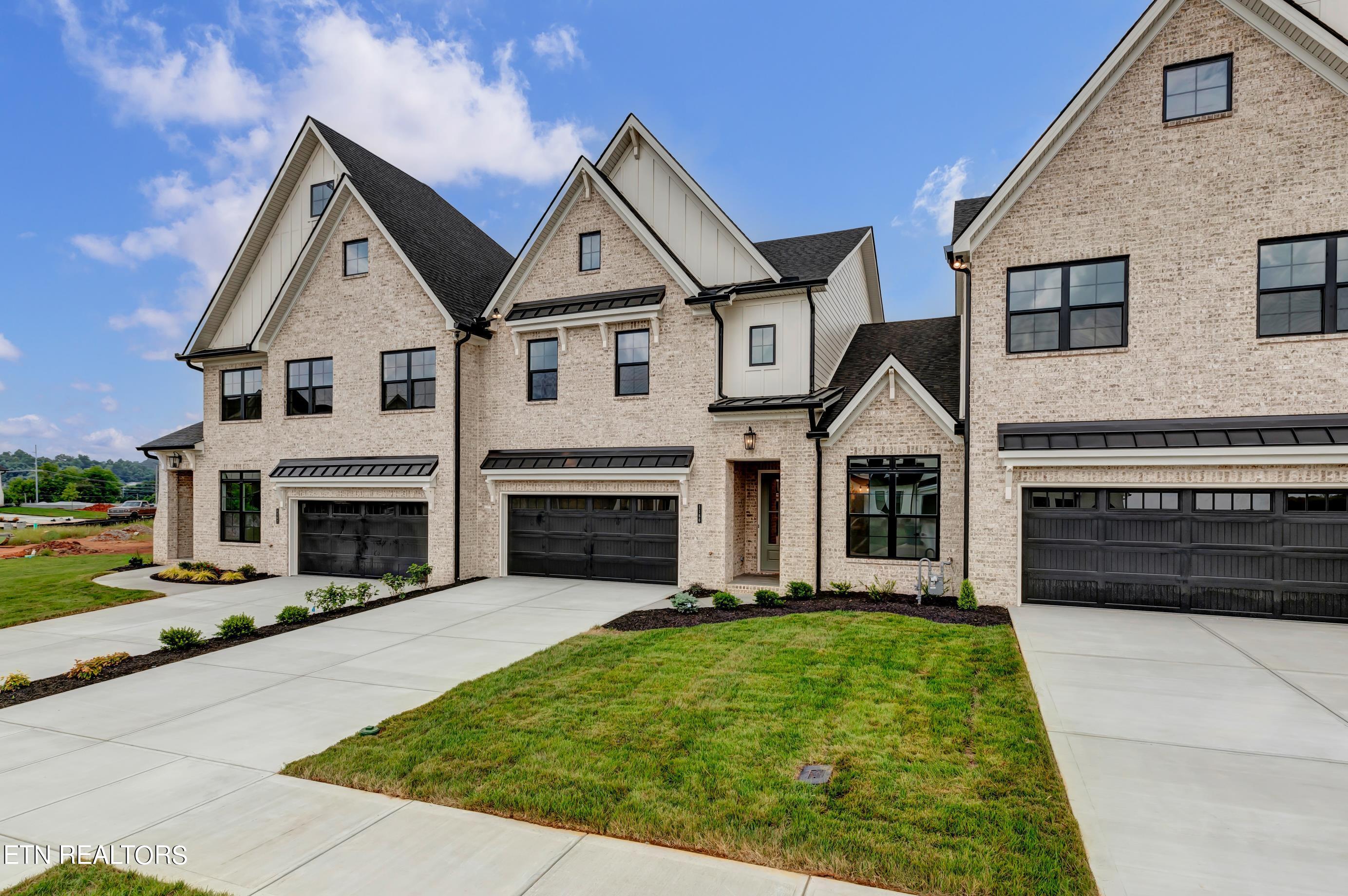 1166 Branch Hook Road Knoxville, TN 37934 - Photo 2 of 37 IMG_2674