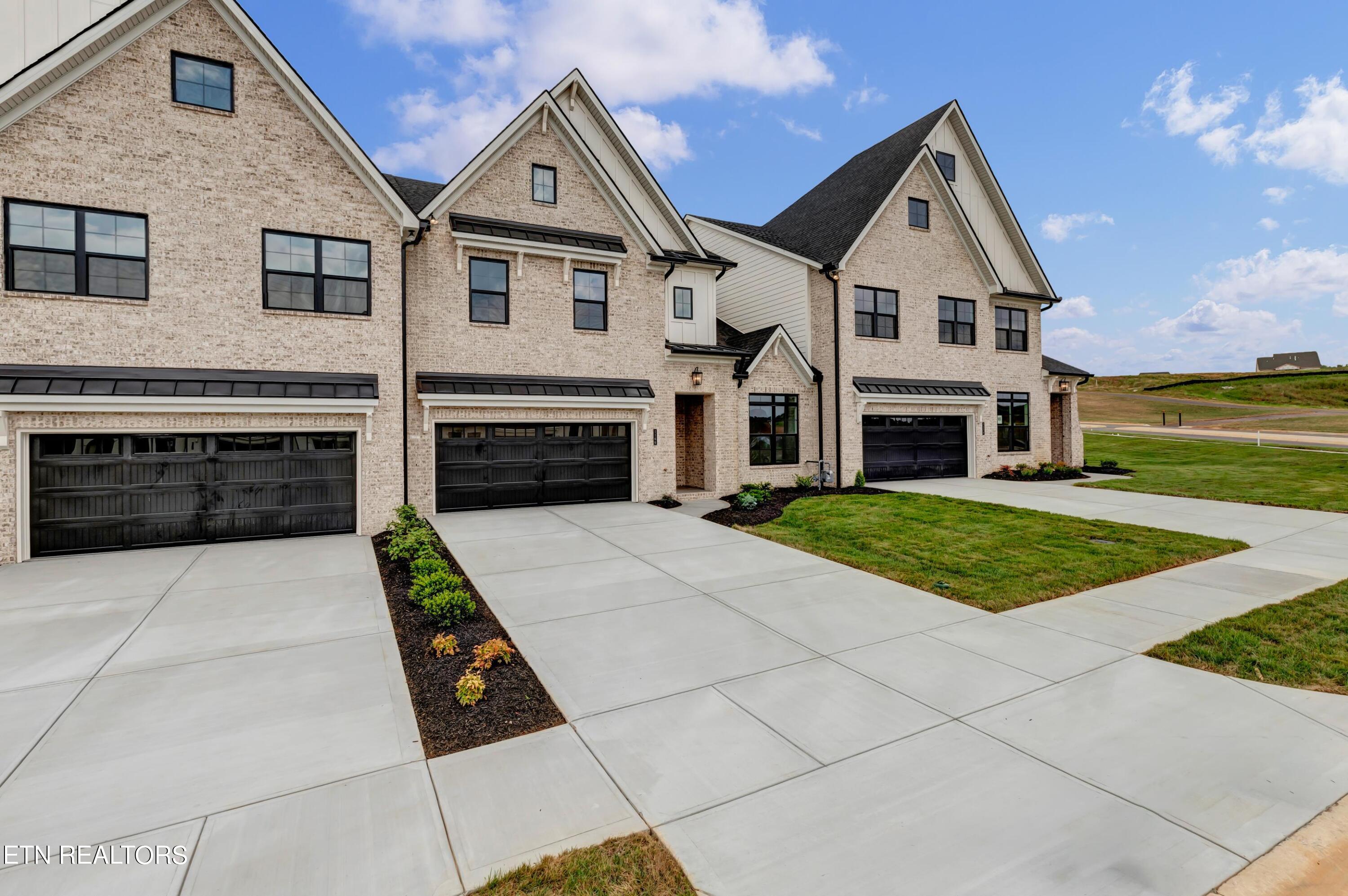 1166 Branch Hook Road Knoxville, TN 37934 - Photo 3 of 37 IMG_2673