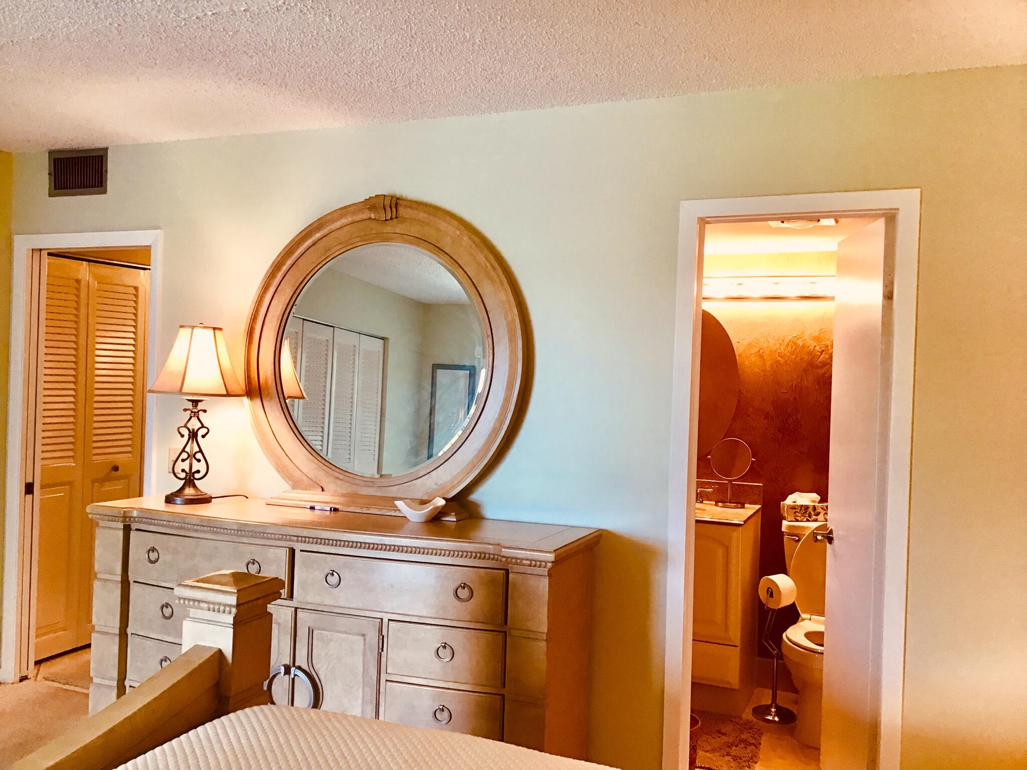 4008 Cornwall East Boca Raton, FL 33434 - Photo 17 of 27 142027B5-3D8A-4DF1-8B2D-6FC8127440D0 (1)