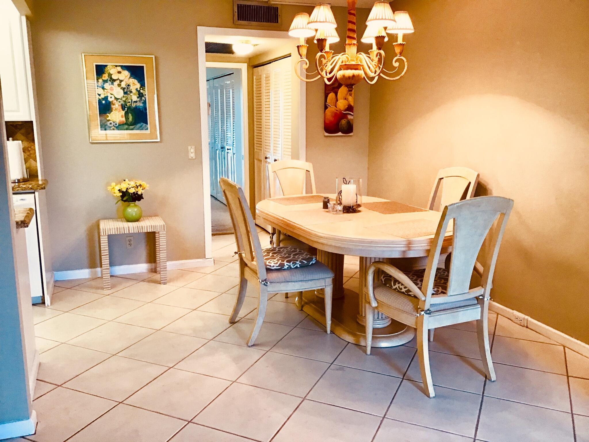 4008 Cornwall East Boca Raton, FL 33434 - Photo 7 of 27 D5FE9786-C0C3-4C49-B394-625DFA101FD5 (1)