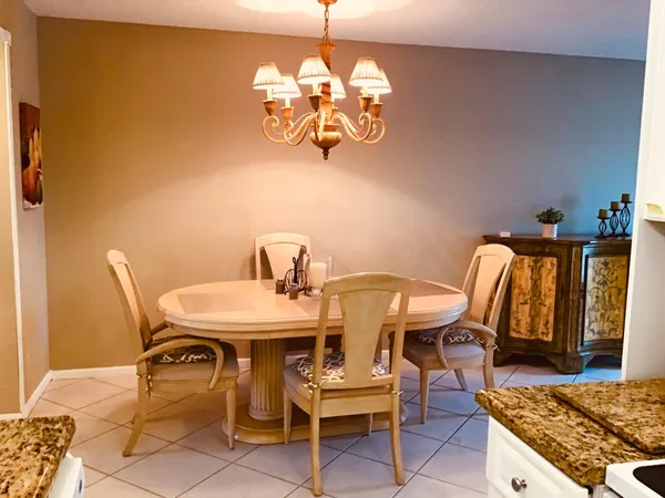 $1,600 | 4008 Cornwall East, Boca Raton, FL 33434