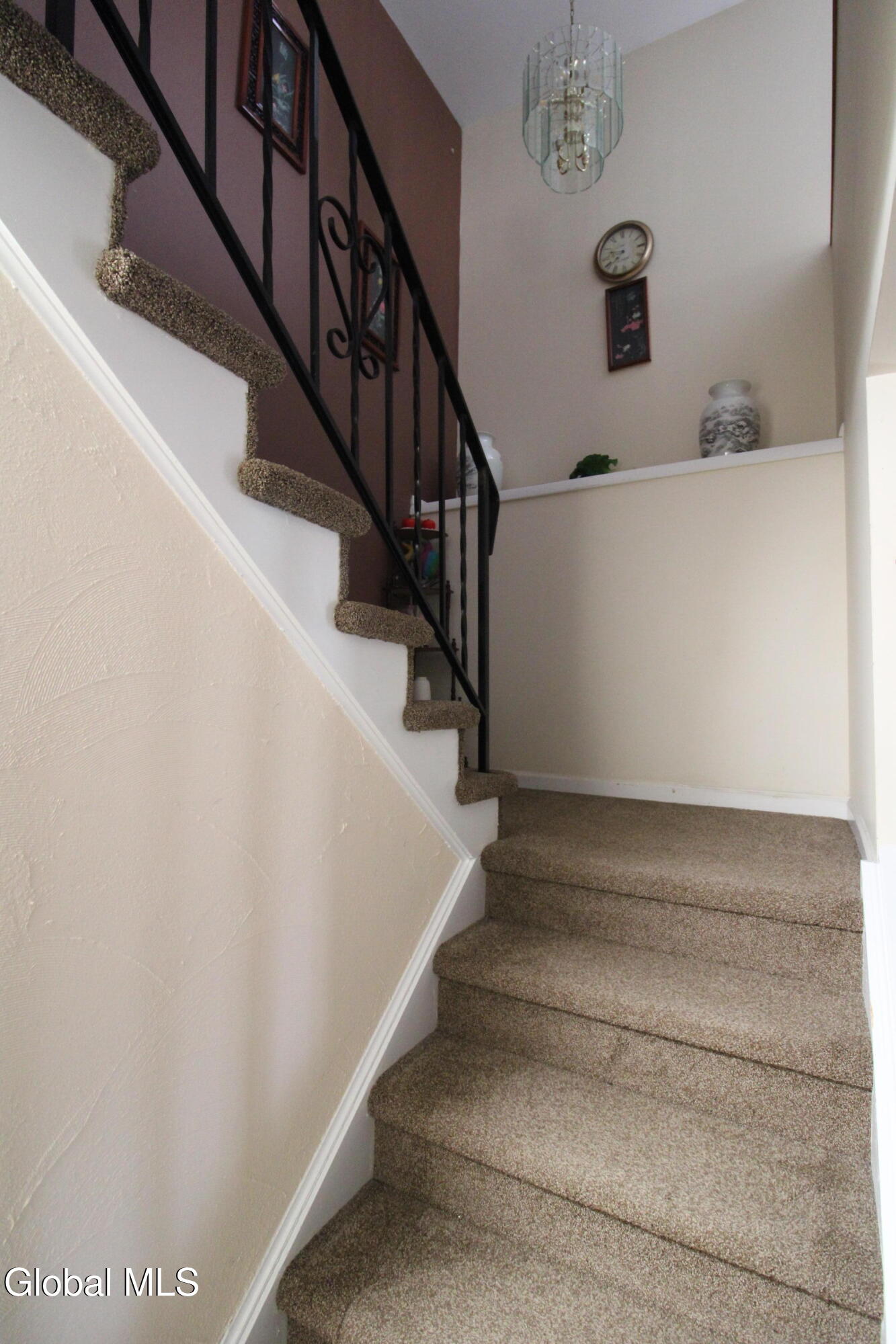 9 Hudson Avenue Colonie, NY 12110 - Photo 11 of 16 IMG_3352