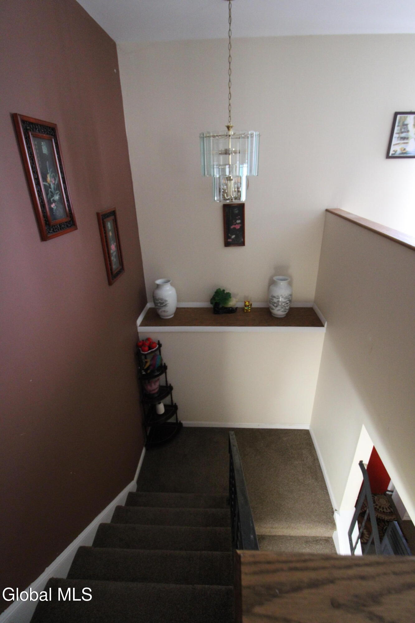 9 Hudson Avenue Colonie, NY 12110 - Photo 10 of 16 IMG_3353
