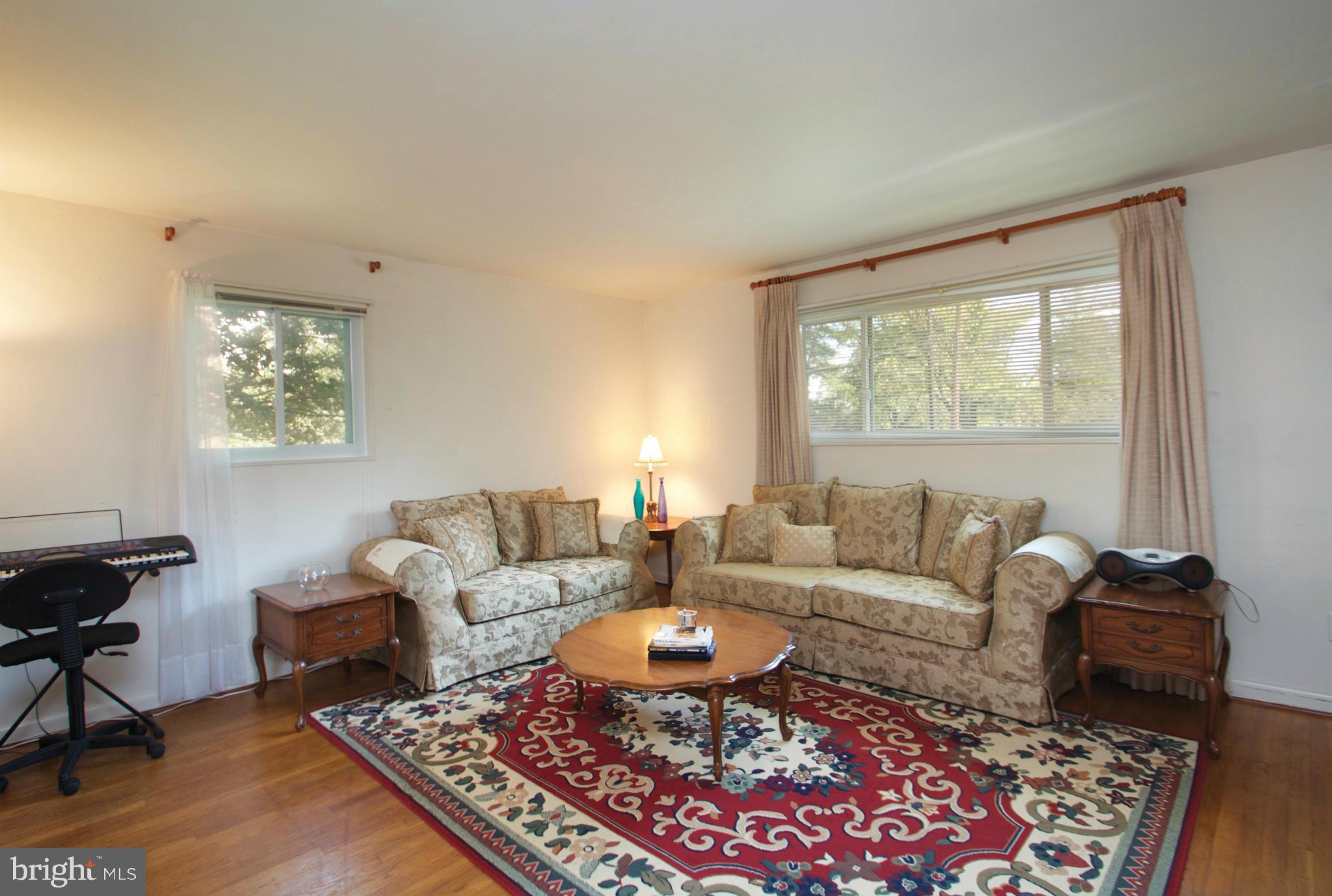 2501 Spencer Road Silver Spring, MD 20910 - Photo 11 of 19 Living Room