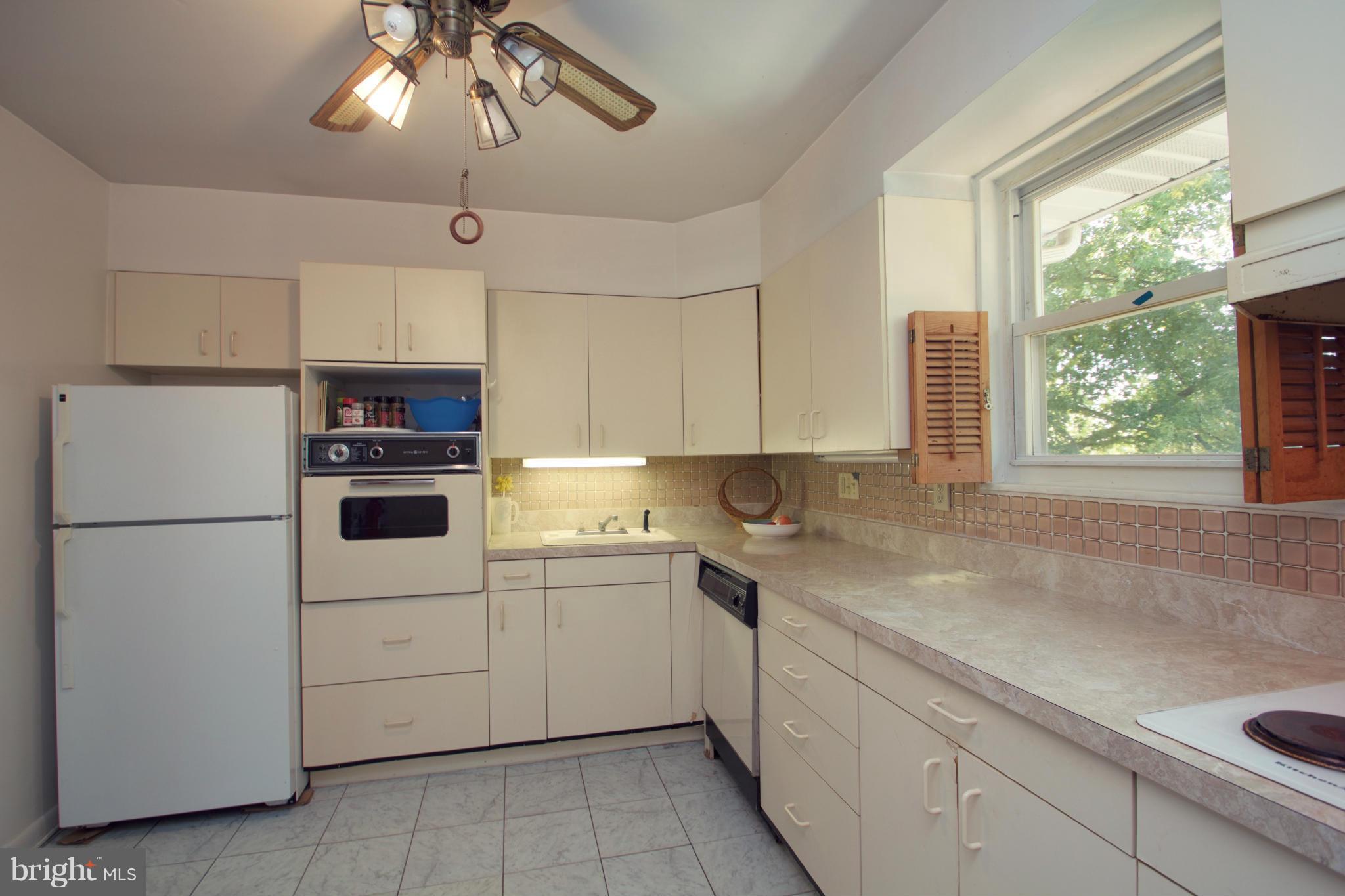 2501 Spencer Road Silver Spring, MD 20910 - Photo 7 of 19 Kitchen
