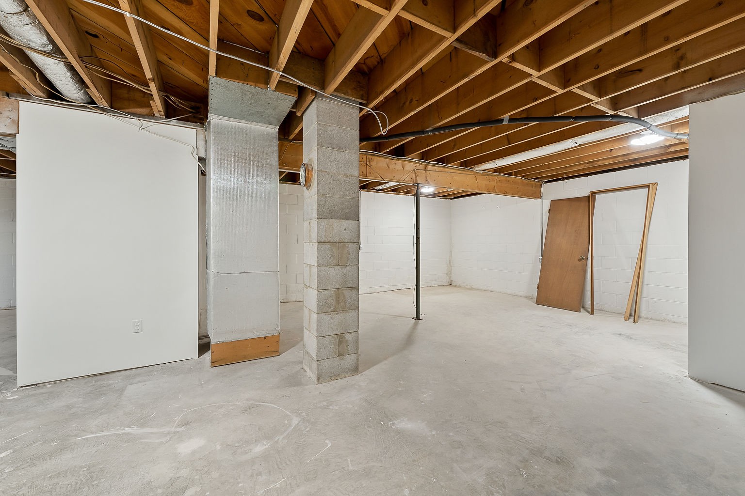6401 Lucky Road McMinnville, TN 37110 - Photo 18 of 50 a view of empty room