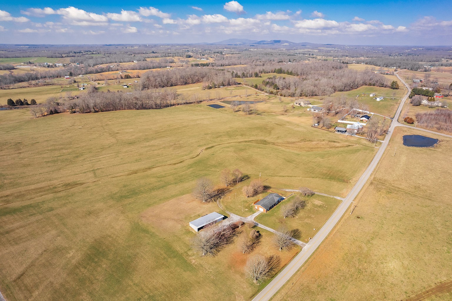 6401 Lucky Road McMinnville, TN 37110 - Photo 33 of 50 view of city and ocean