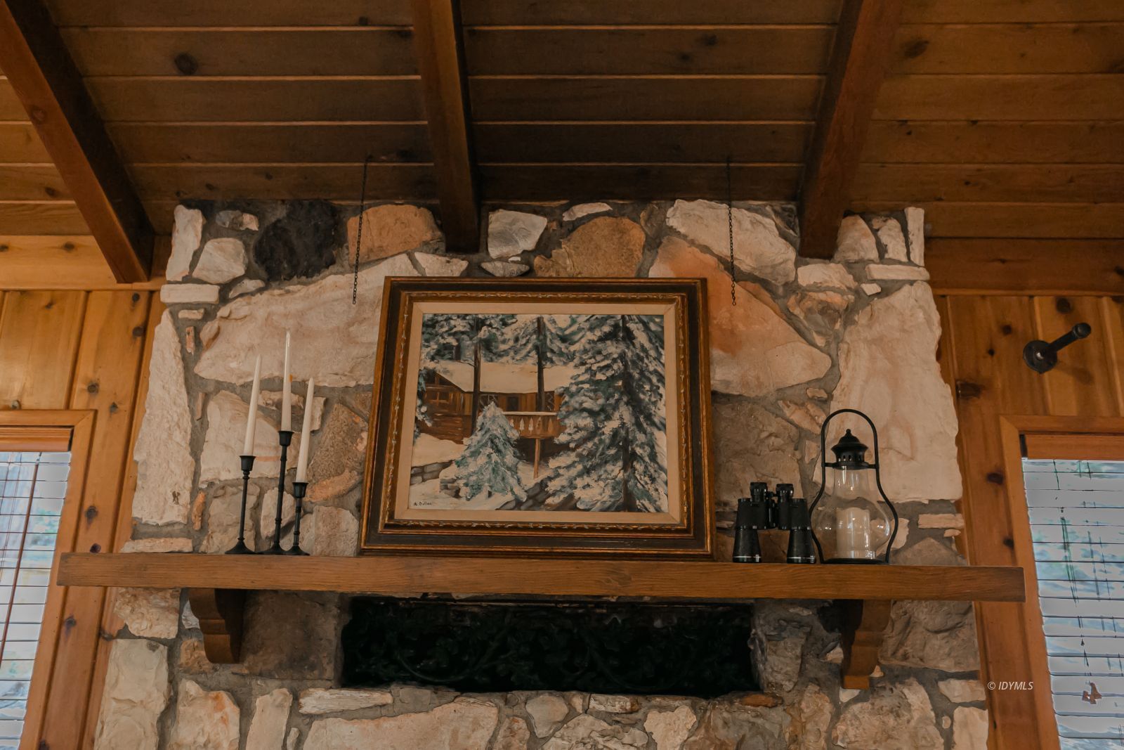 52507 Sylvan Way Idyllwild, CA 92549 - Photo 12 of 43 a front view of a house with a lot of windows