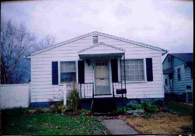 837 Ritterskamp Avenue Vincennes, IN 47591 - Photo 1 of 4 Gallery Image 1