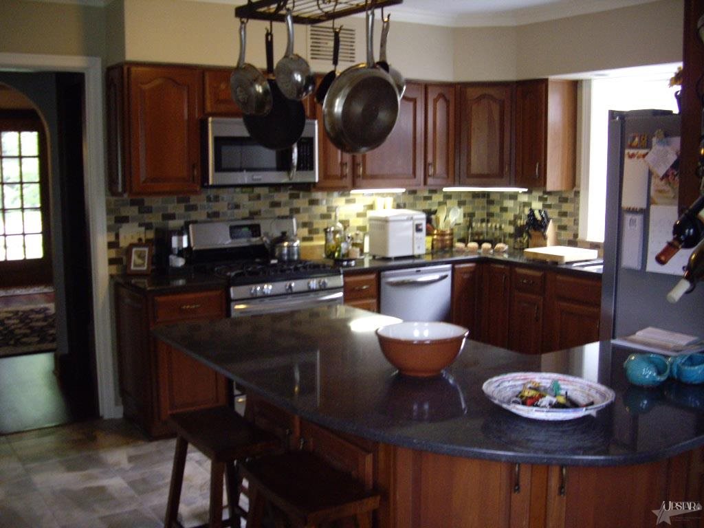 4535 Old Mill Road Fort Wayne, IN 46807 - Photo 4 of 19