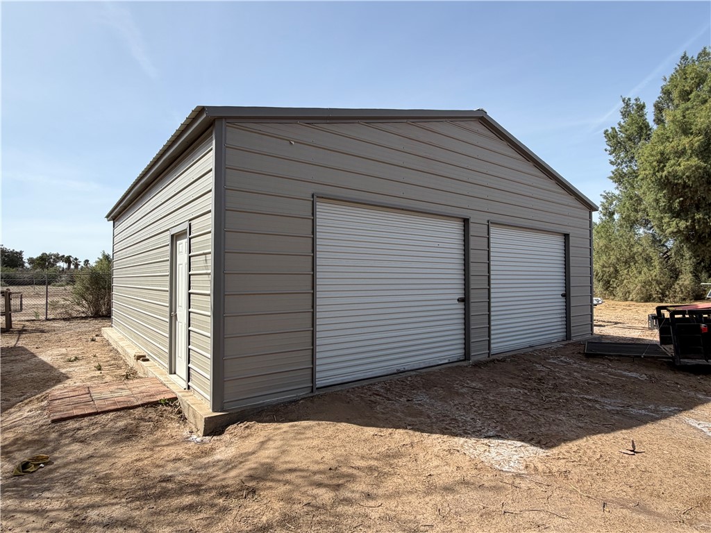 1985 Laguna Road Mohave Valley, AZ 86440 - Photo 76 of 83 View of detached garage