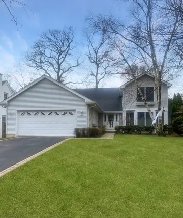 $1,095,000 | 209 East Washington Avenue, Lake Bluff, IL 60044