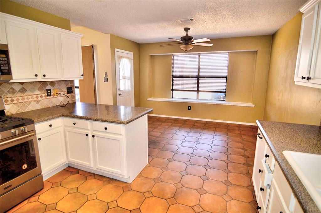 8205 Intrepid Lane Rowlett, TX 75089 - Photo 5 of 13