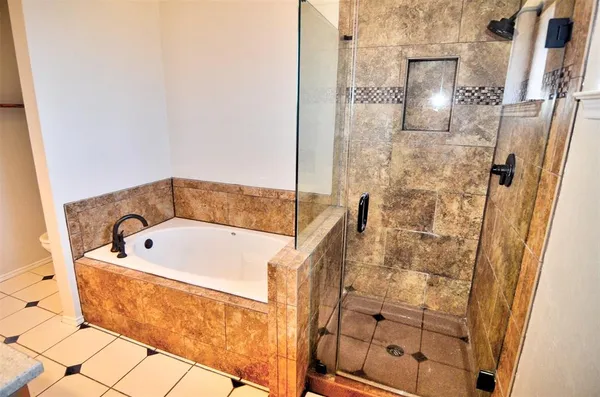 $1,995 | 8205 Intrepid Lane, Rowlett, TX 75089