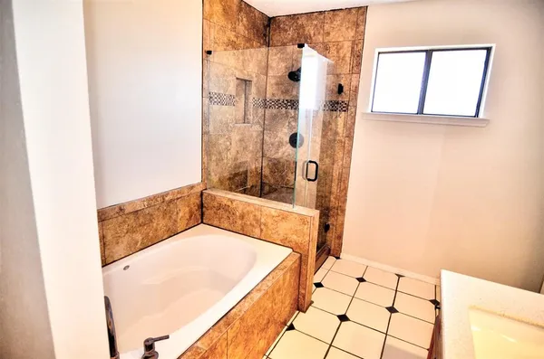 $1,995 | 8205 Intrepid Lane, Rowlett, TX 75089