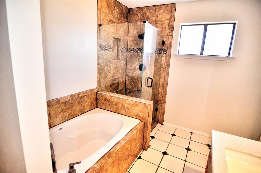 8205 Intrepid Lane Rowlett, TX 75089 - Photo 10 of 13