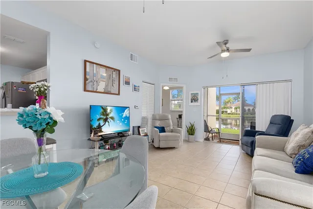 $209,900 | 4214 Bellasol Circle, Unit 814, Fort Myers, FL 33916