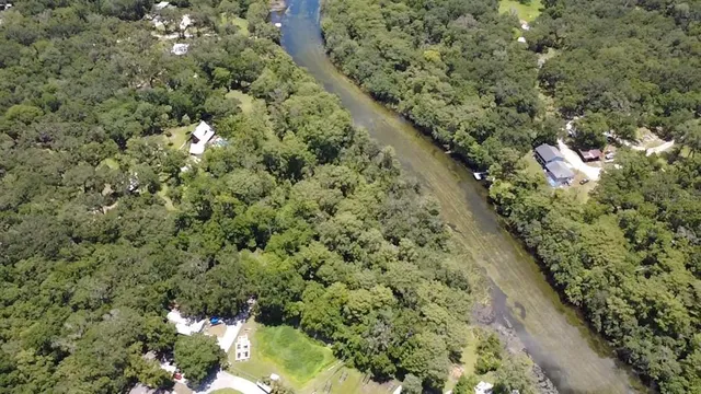 $139,000 | 52 Outlet Drive, Lake Panasoffkee, FL 33538