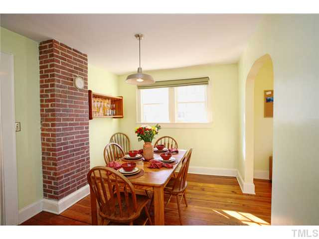 2316 Chapel Hill Road Durham, NC 27707 - Photo 17 of 23 Curved doorway leads to small office space - perfect!