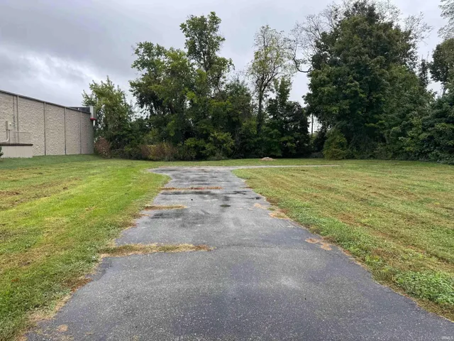 $84,000 | 1608 Central, Bedford, IN 47421