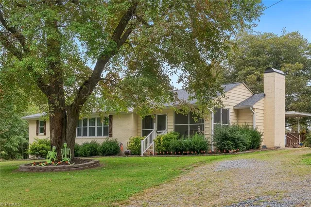 $320,000 | 829 Highway 62, Pleasant Garden, NC 27313