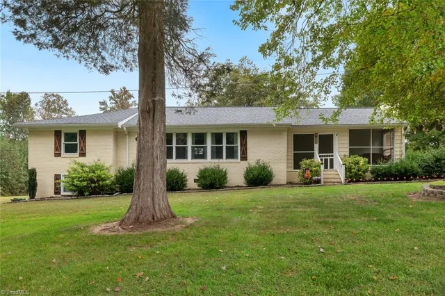 $327,000 | 829 Highway 62, Pleasant Garden, NC 27313