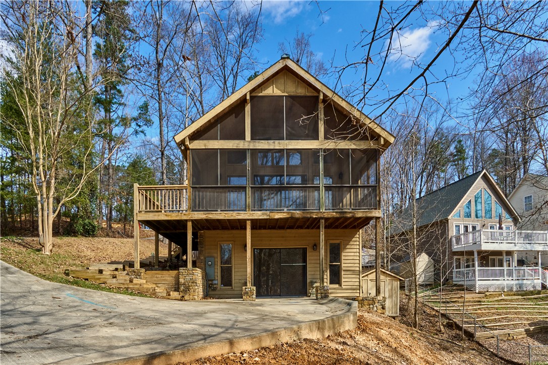515 Inlet Drive, Unit SENECA Seneca, SC 29672 - Photo 4 of 22 Gallery Image 4