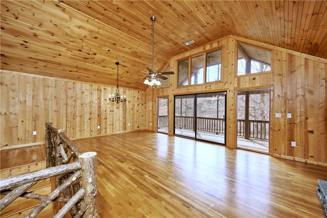 515 Inlet Drive, Unit SENECA Seneca, SC 29672 - Photo 8 of 22 Gallery Image 8