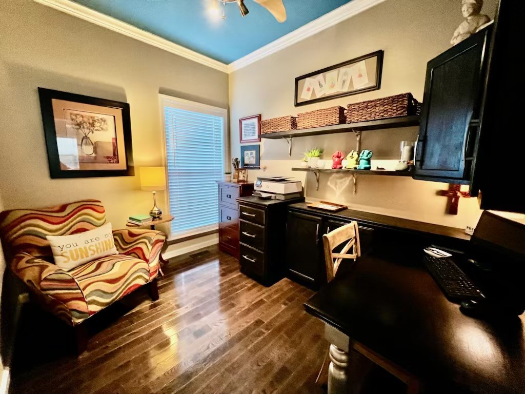 125 Lena Loop Burns, TN 37029 - Photo 33 of 55 a bedroom with a bed and a flat screen tv