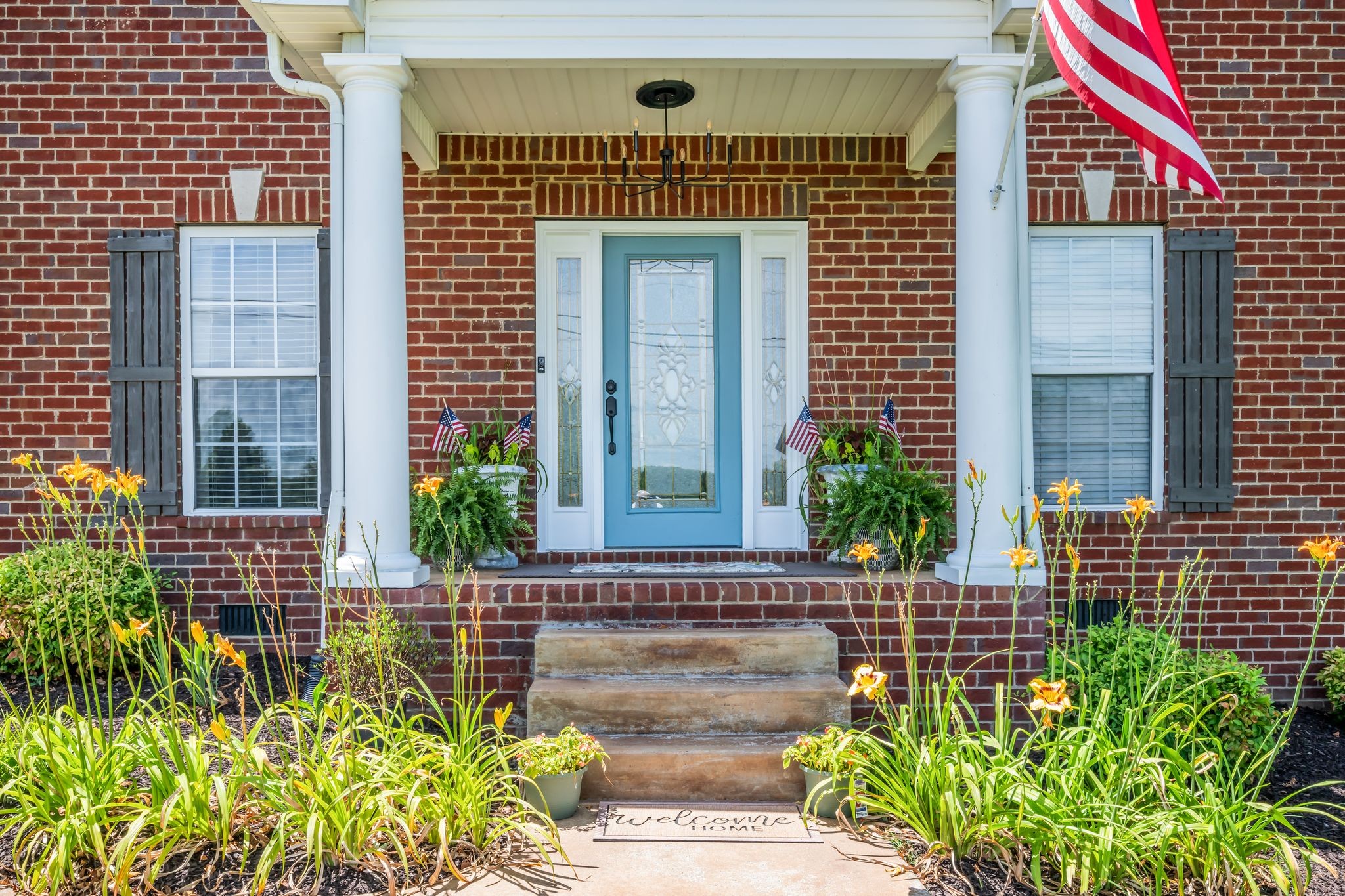 125 Lena Loop Burns, TN 37029 - Photo 48 of 55 Welcoming guests is a blast here!