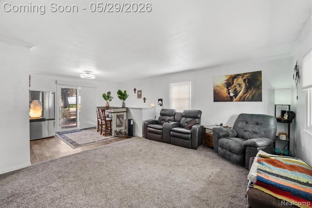588 Illinois Street Howell, MI 48843 - Photo 3 of 25