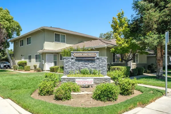 $179,900 | 431 West Alamos Avenue, Unit 4, Clovis, CA 93612